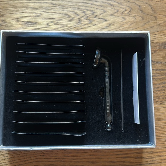 Pure Cosmetics Recharge & Renew Magnetic Mask - Picture 2 of 2